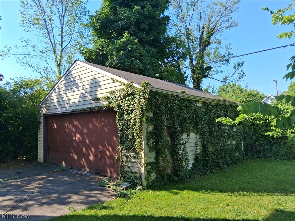 930 Evangeline Road Cleveland OH 44110