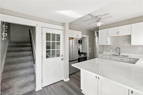 1604 - 1606 Cordova Avenue Lakewood OH 44107