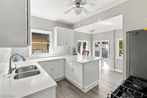 1604 - 1606 Cordova Avenue Lakewood OH 44107