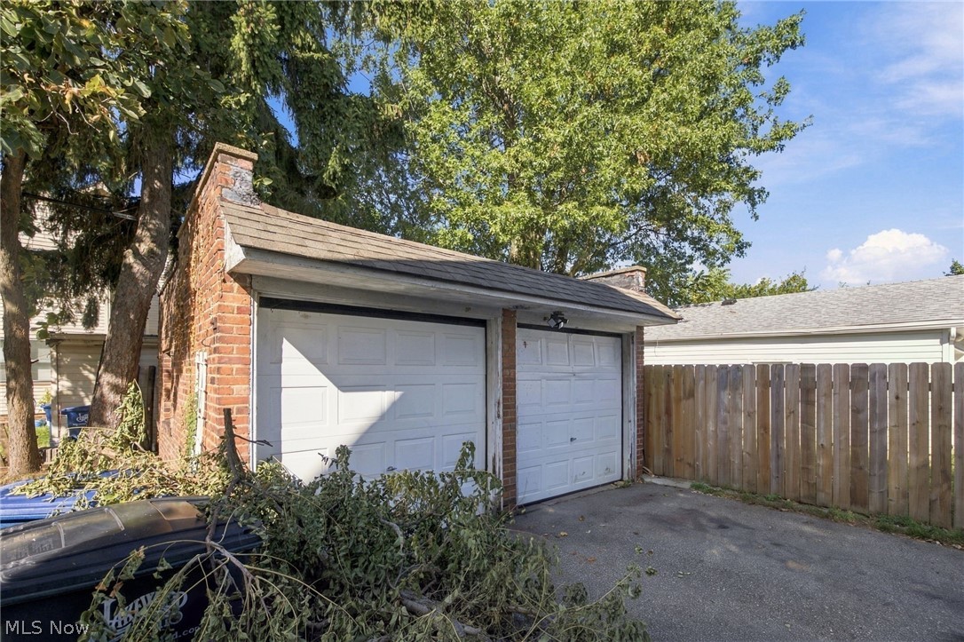1604 - 1606 Cordova Avenue Lakewood OH 44107
