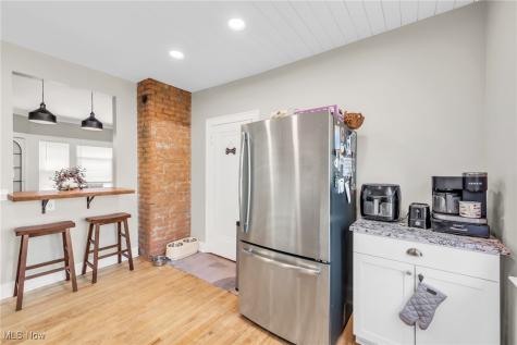 2287 Ogontz Avenue Lakewood OH 44107
