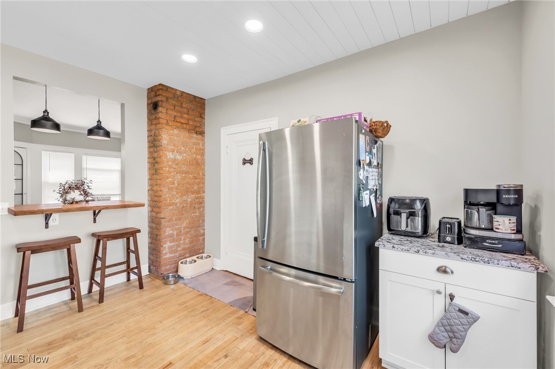 2287 Ogontz Avenue Lakewood OH 44107