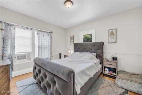 2287 Ogontz Avenue Lakewood OH 44107