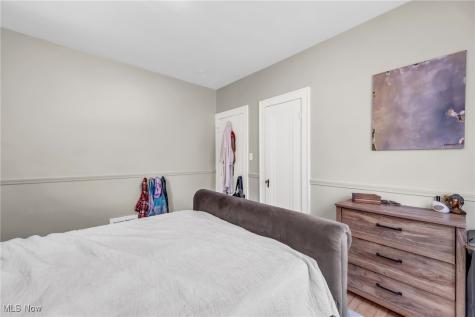 2287 Ogontz Avenue Lakewood OH 44107