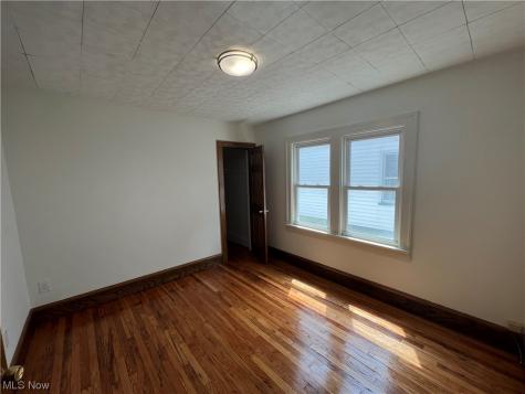 2210 Bunts Road Lakewood OH 44107