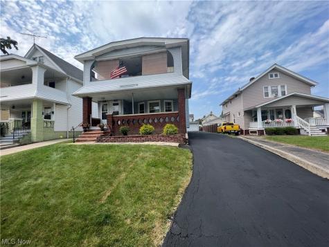 2210 Bunts Road Lakewood OH 44107
