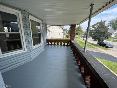 2210 Bunts Road Lakewood OH 44107