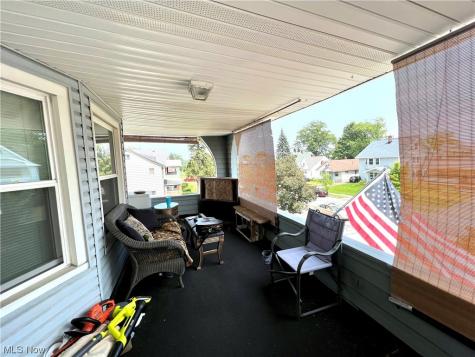 2210 Bunts Road Lakewood OH 44107