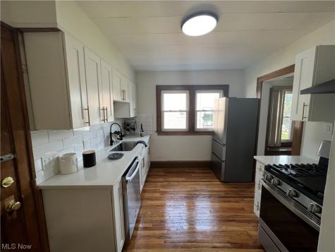 2210 Bunts Road Lakewood OH 44107