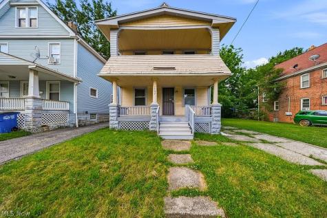 11702 Honeydale Avenue Cleveland OH 44120