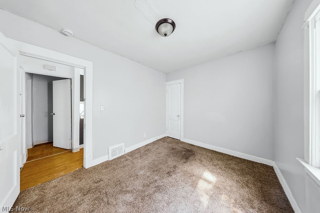 11702 Honeydale Avenue Cleveland OH 44120