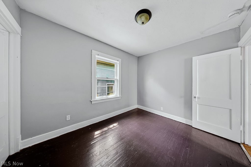 11702 Honeydale Avenue Cleveland OH 44120