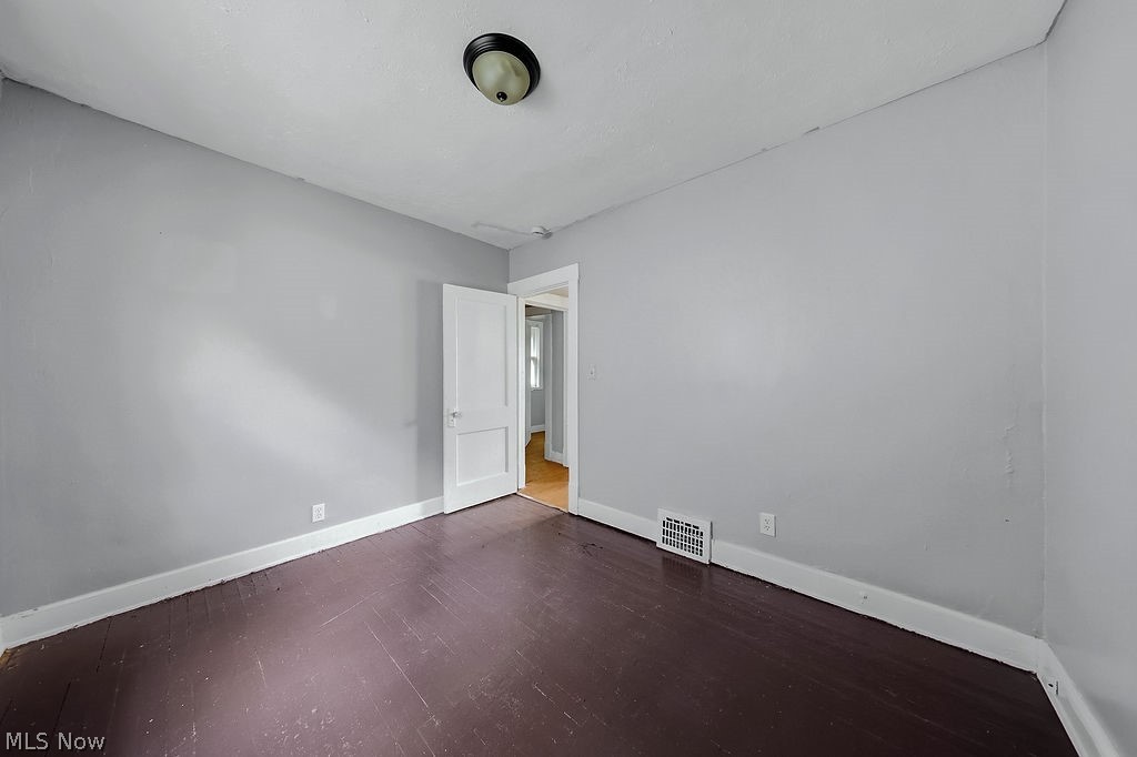 11702 Honeydale Avenue Cleveland OH 44120