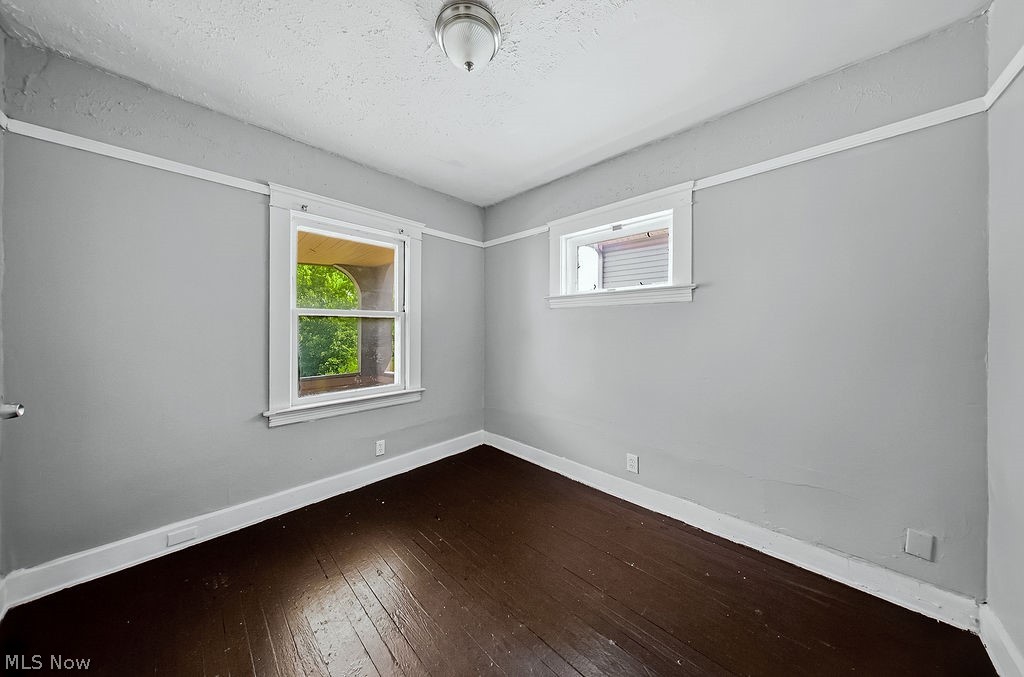 11702 Honeydale Avenue Cleveland OH 44120