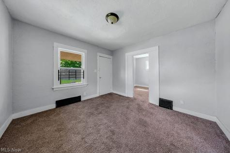 11702 Honeydale Avenue Cleveland OH 44120