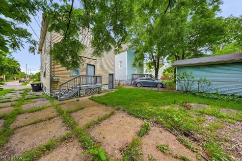 11702 Honeydale Avenue Cleveland OH 44120