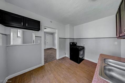 11702 Honeydale Avenue Cleveland OH 44120