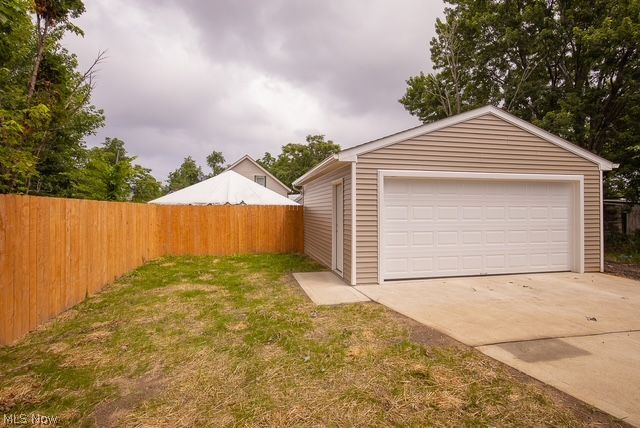 4562 Sackett Avenue Cleveland OH 44109