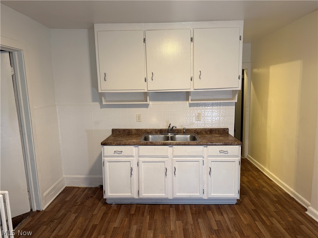 2115 W 95th Street Cleveland OH 44102