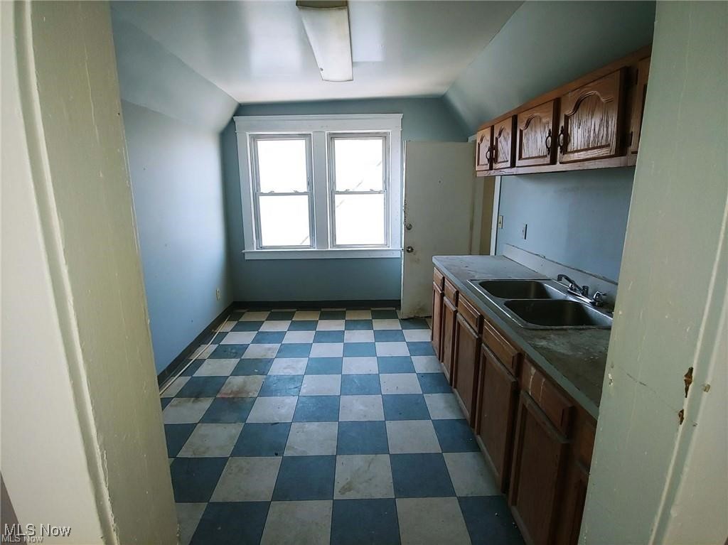 10005 Cumberland Avenue Cleveland OH 44104