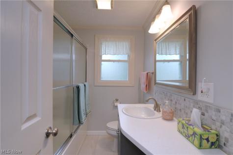 820 Highland Avenue Wadsworth OH 44281