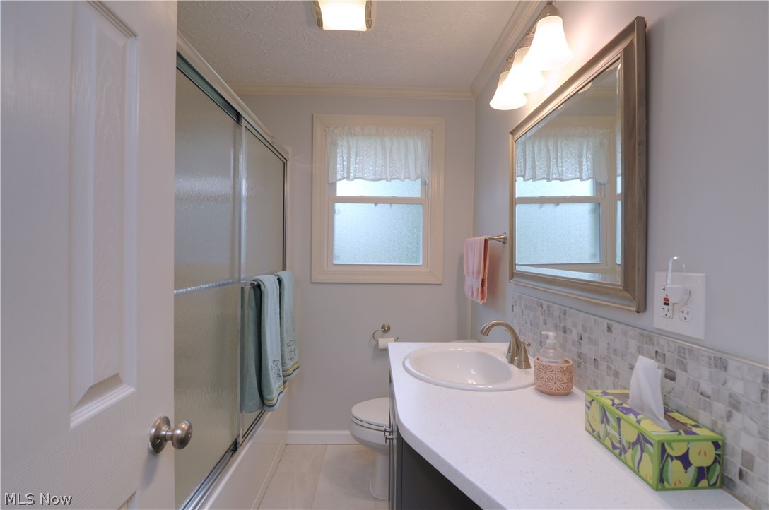 820 Highland Avenue Wadsworth OH 44281