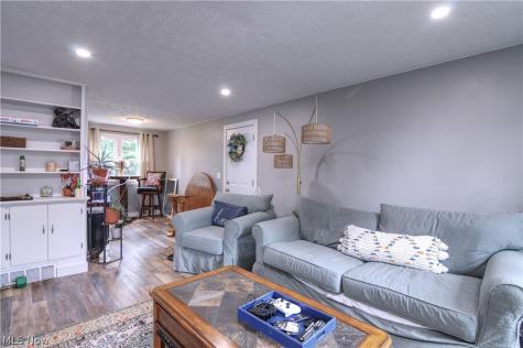 820 Highland Avenue Wadsworth OH 44281