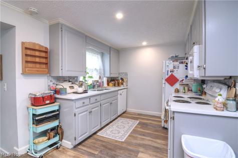 820 Highland Avenue Wadsworth OH 44281