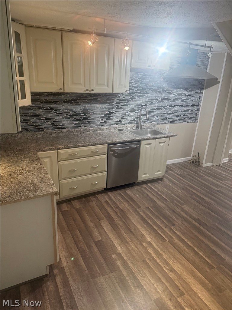1604 Newman Avenue Lakewood OH 44107