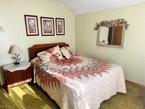 275 21st Street NW Barberton OH 44203