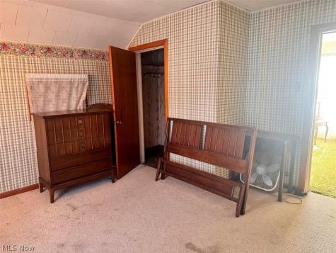 275 21st Street NW Barberton OH 44203