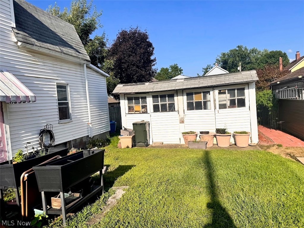 275 21st Street NW Barberton OH 44203