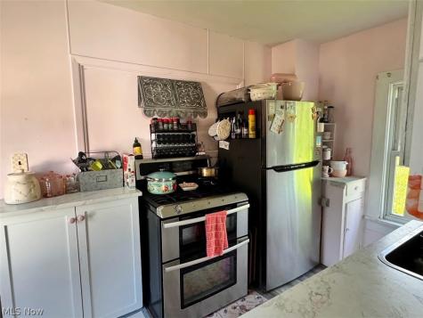 275 21st Street NW Barberton OH 44203
