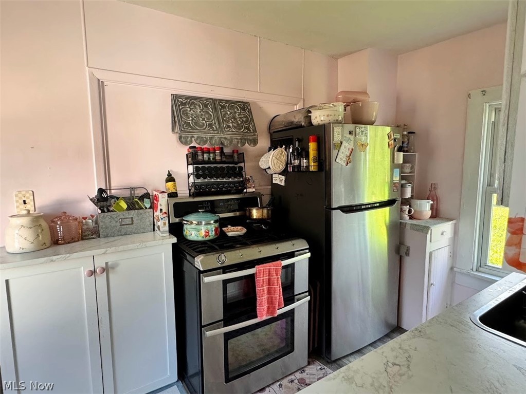 275 21st Street NW Barberton OH 44203