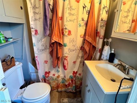 275 21st Street NW Barberton OH 44203