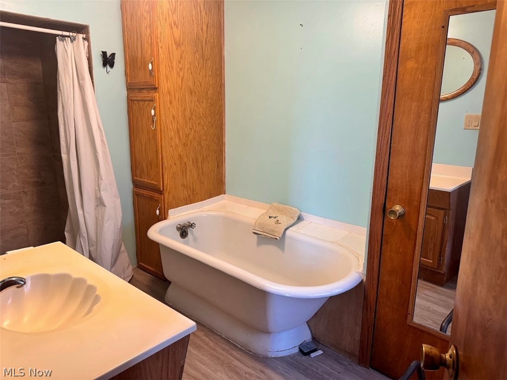 275 21st Street NW Barberton OH 44203