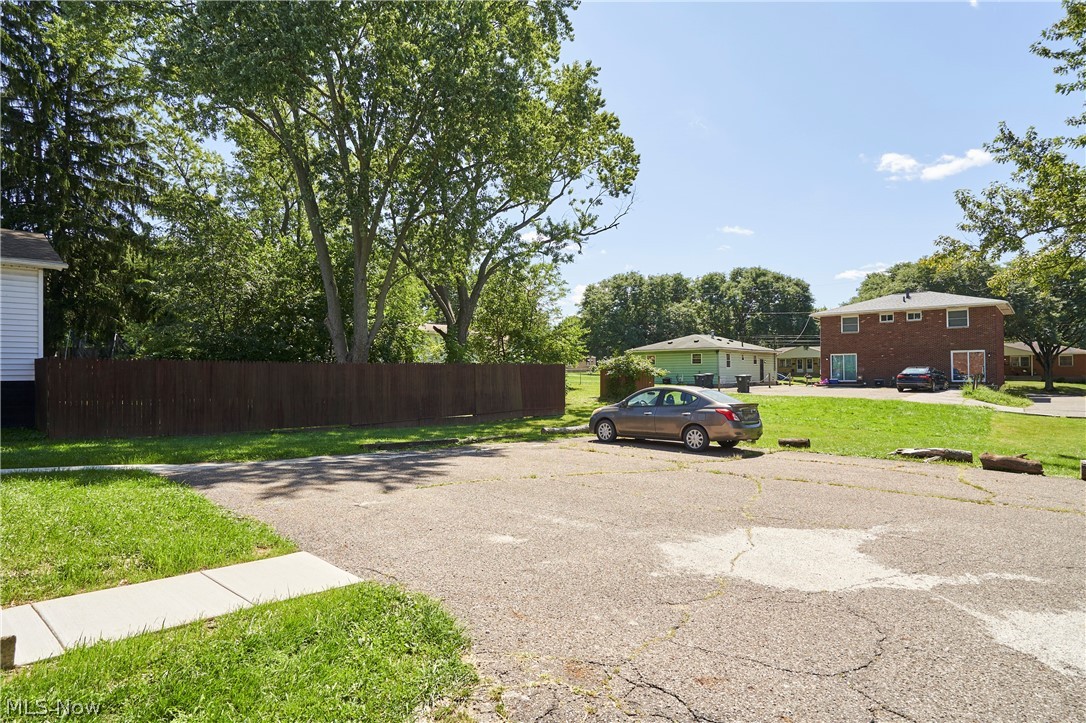 926 Russell Avenue Akron OH 44307