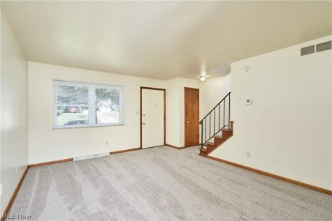 926 Russell Avenue Akron OH 44307