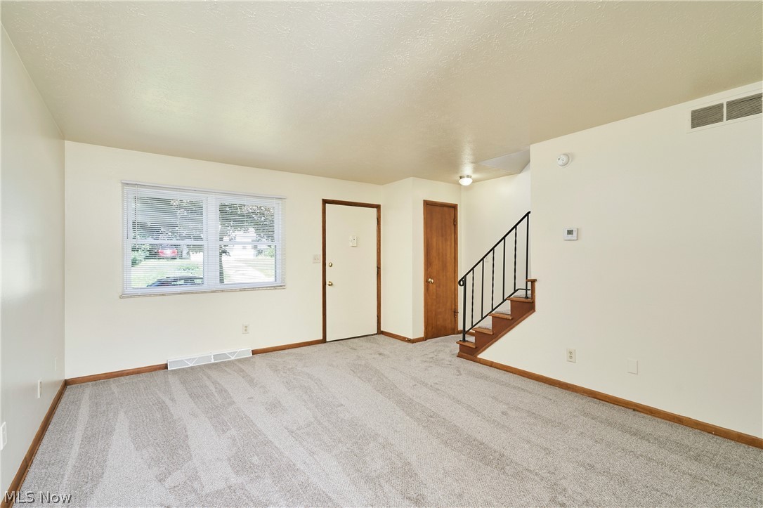 926 Russell Avenue Akron OH 44307