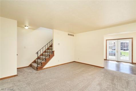 926 Russell Avenue Akron OH 44307