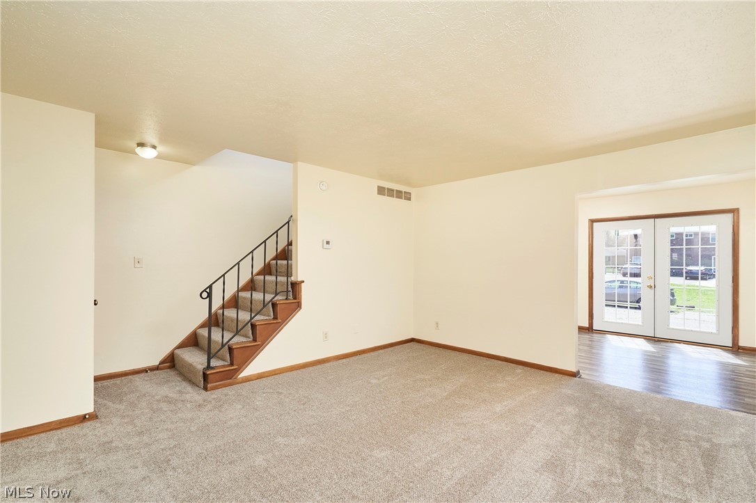 926 Russell Avenue Akron OH 44307
