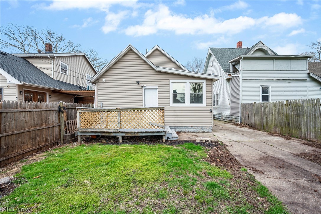 2180 W 83rd Street Cleveland OH 44102