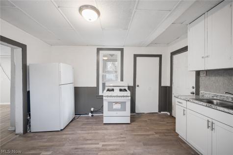 2180 W 83rd Street Cleveland OH 44102