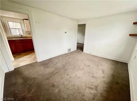 2433 Tuxedo Avenue Parma OH 44134