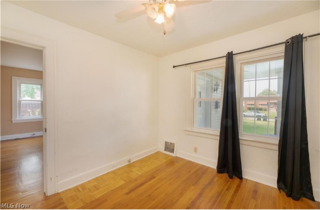 2433 Tuxedo Avenue Parma OH 44134
