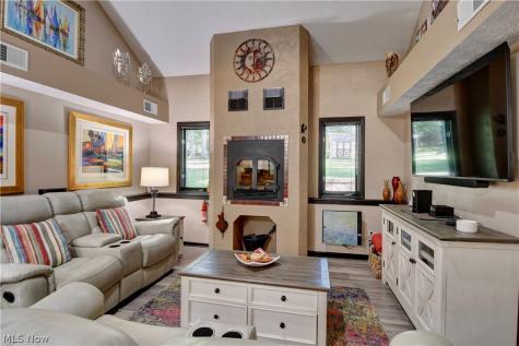 3153 N River Road Stow OH 44224