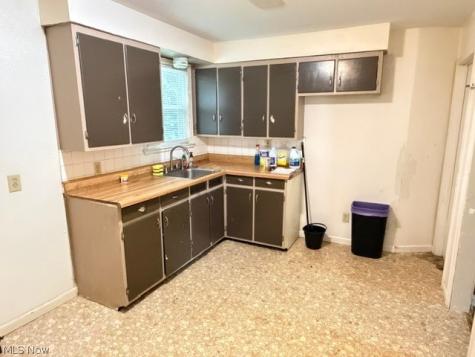 3950 Gary Avenue Lorain OH 44055