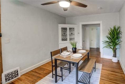 2245 Bellfield Cleveland Heights OH 44106