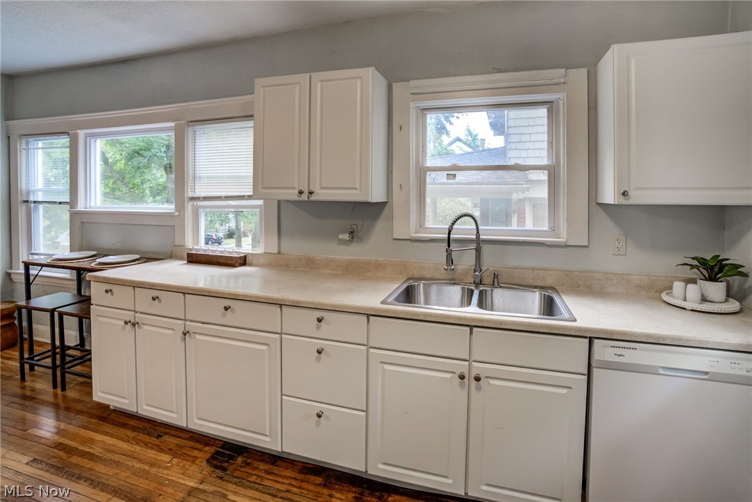 2245 Bellfield Cleveland Heights OH 44106