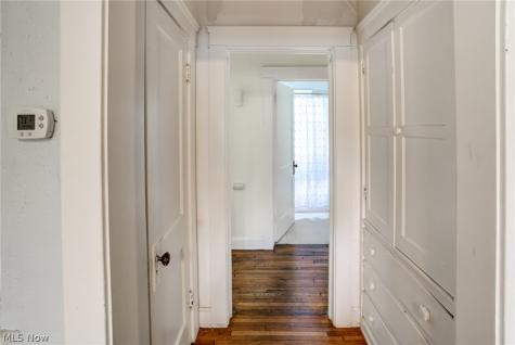 2245 Bellfield Cleveland Heights OH 44106